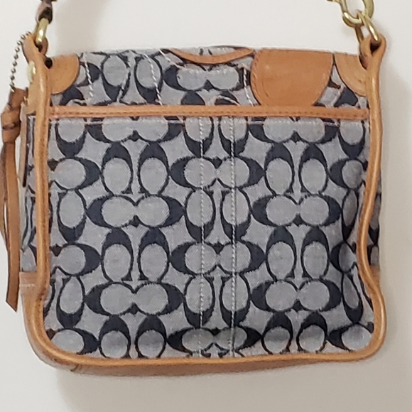 Limited Edition Coach Floral Bleecker Tooled Signature Jacquard Shoulder Bag - Picture 4 of 14